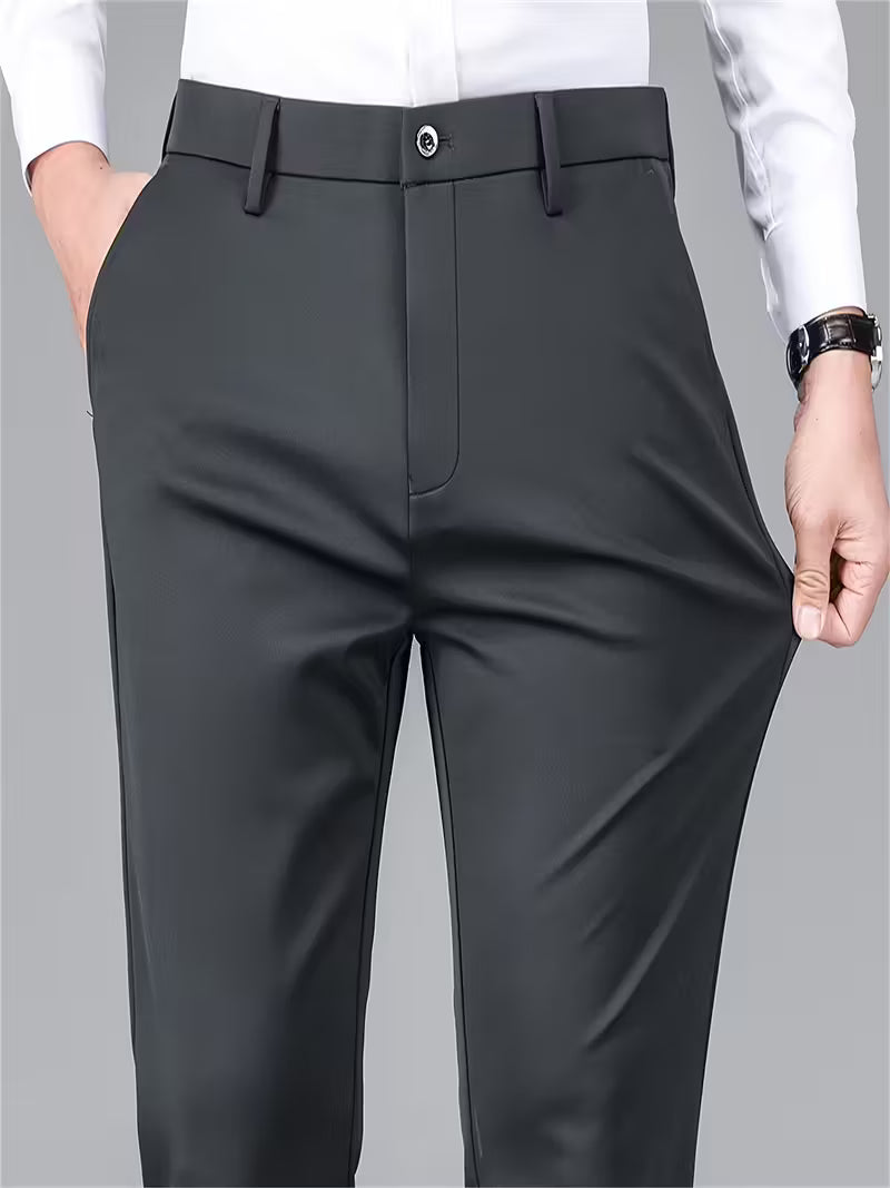 Pantaloni Essenziali – Taglio Dritto