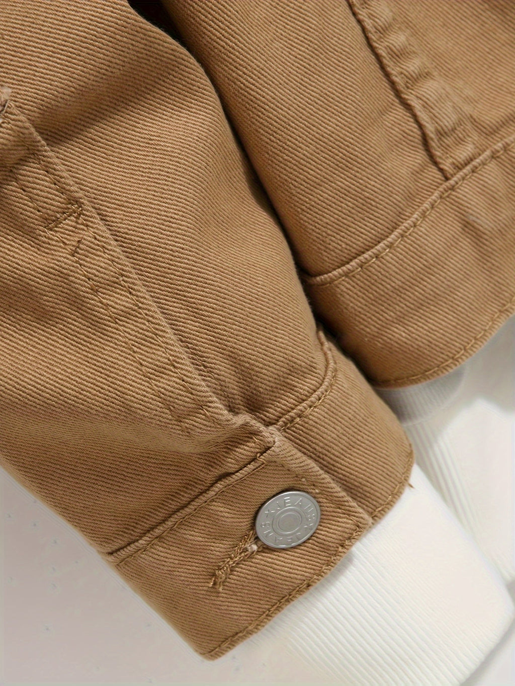 Urban Fringe Jacket – Crafted for Street Expression